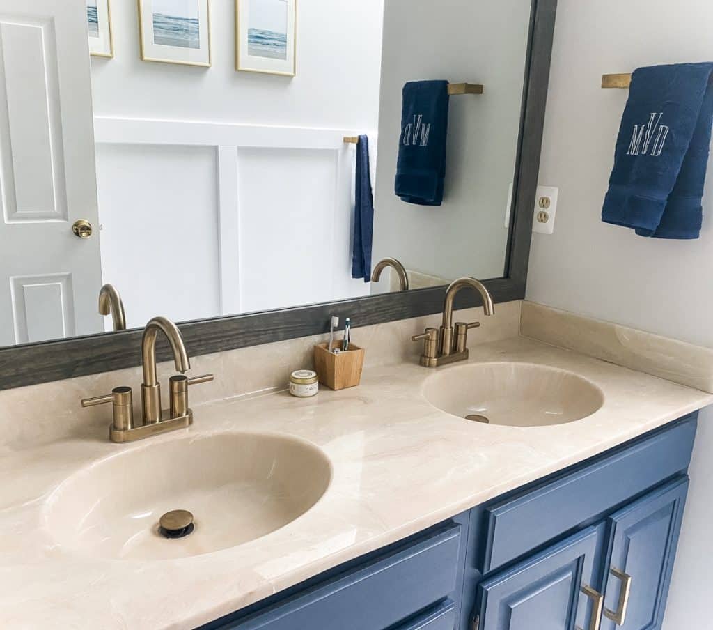 Bathroom_refresh_nautical_navy_vanity