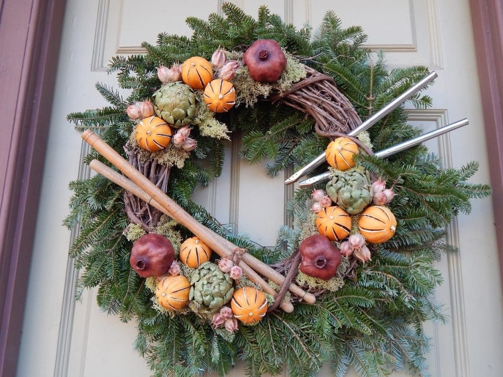 Things To Do In Williamsburg in December Wreath Tour