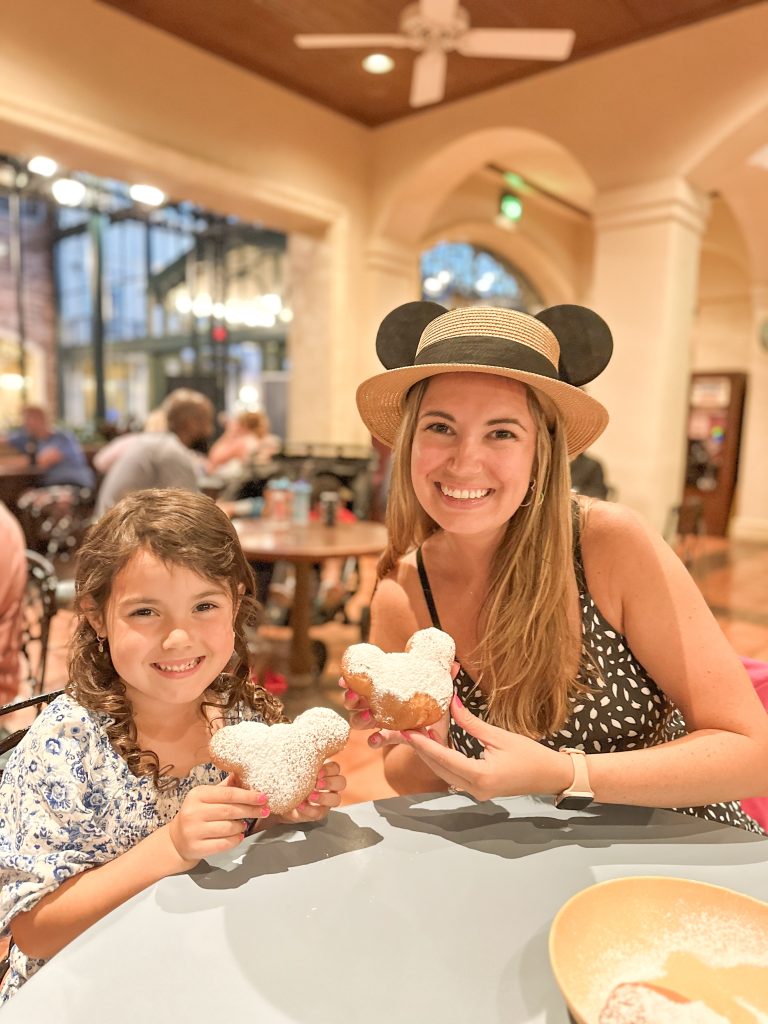 Best Snacks At Disney World - Port Orleans Beignets 