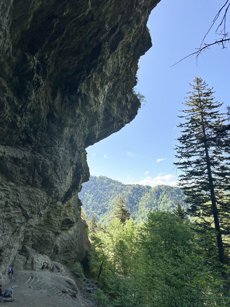 Alum Cave family hike in smoky mountains 