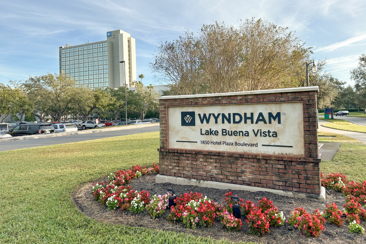 Wyndham Garden Lake Buena Vista Disney Springs Entrance Sign