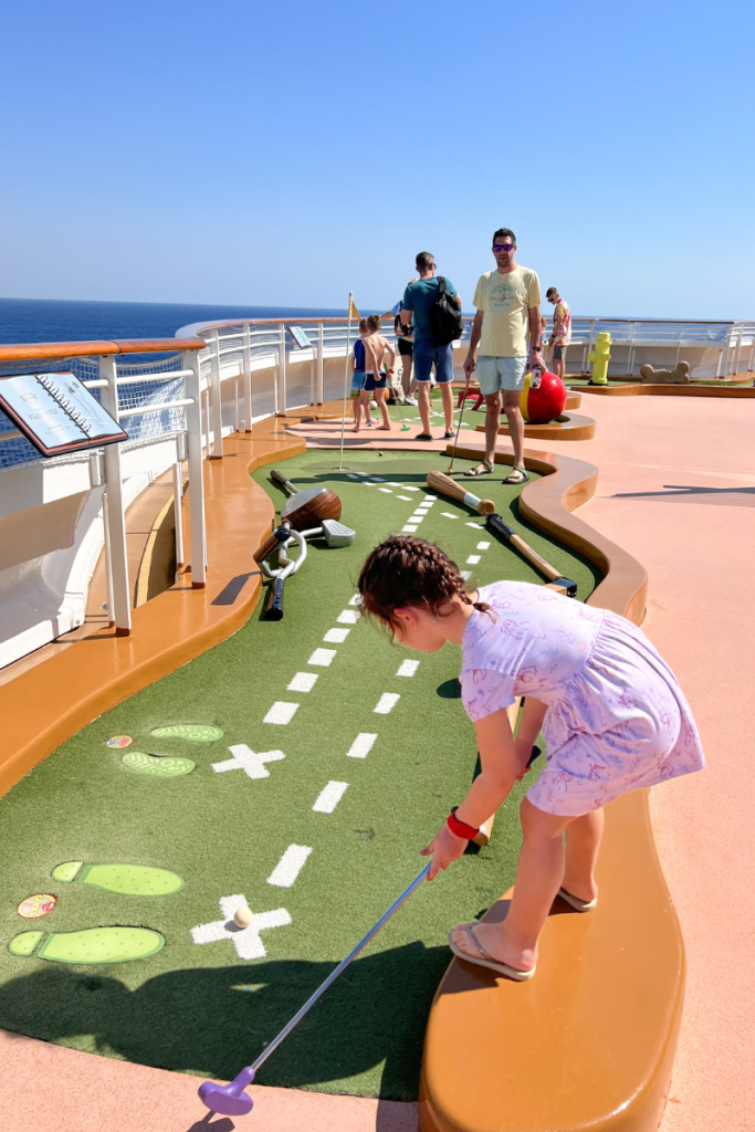 Disney Dream Putt Putt