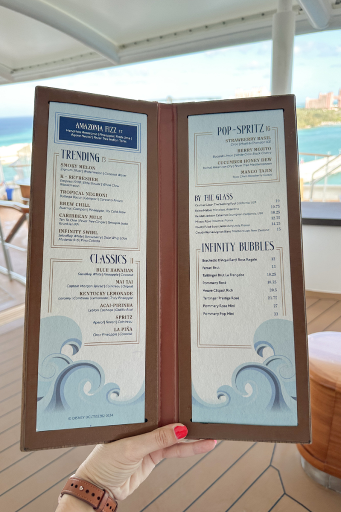Currents Bar on the Disney Wish