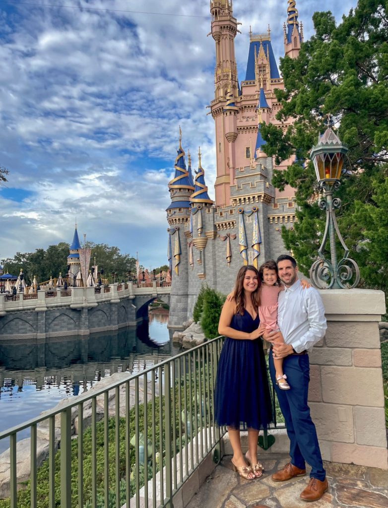 Great Photo Spot with Cinderella's Castle for families