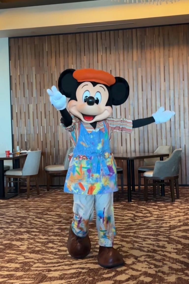 Best Sit Down Restaurants in Disney World – Family-Friendly Guide